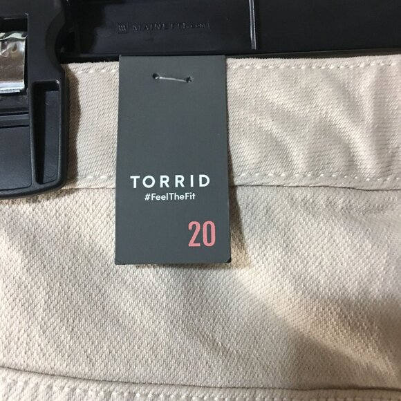 TORRID TAN DENIM CUT OFF SHORTS WOMENS SIZE 20 NWT - Picture 3 of 5